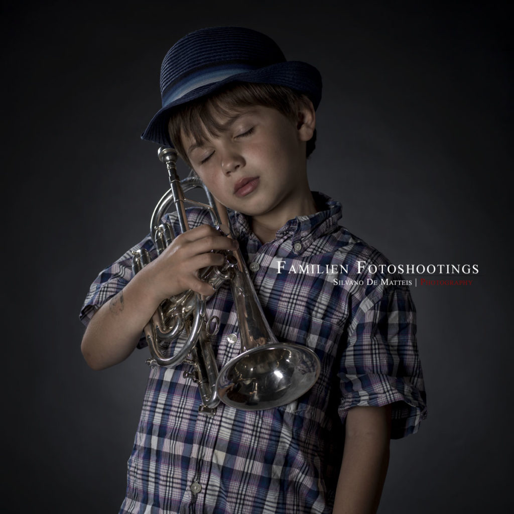 Portrait Junger Musiker / Louis Armstrong im Studio Silvano De Matteis